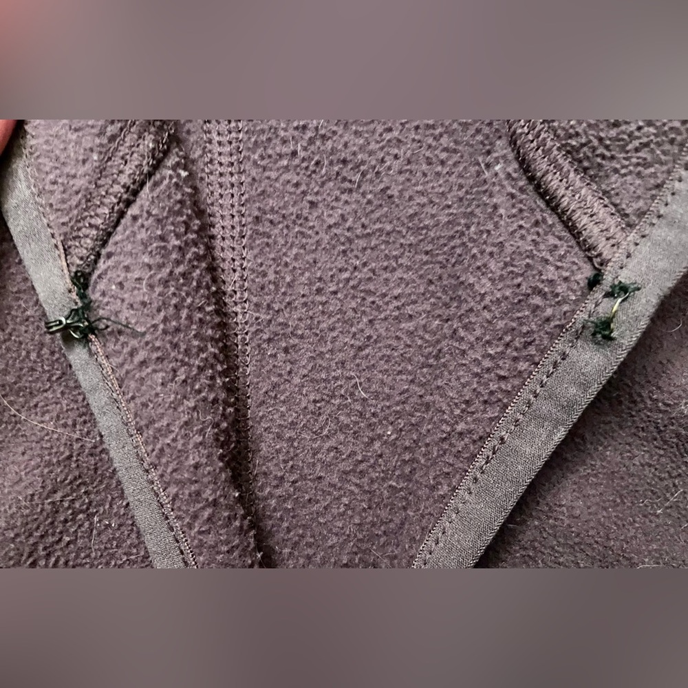 The North Face Women’s Fleece Unique Find! Dusty Plum color. WARM - Picture 12 of 15